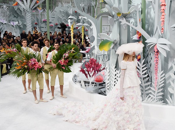 Квітучий садок: шоу Chanel Haute Couture-Фото 3