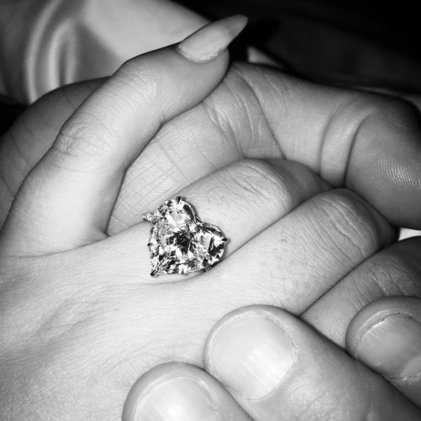 Леді Гага вийде заміж за Тейлора Кінні-Фото 2