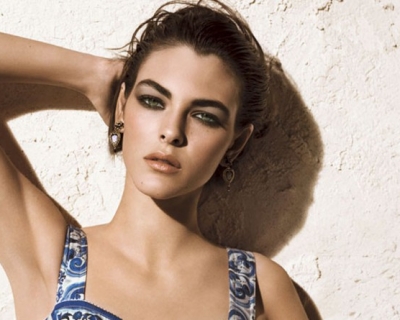 Голубая мечта: летний макияж Dolce&Gabbana-430x480