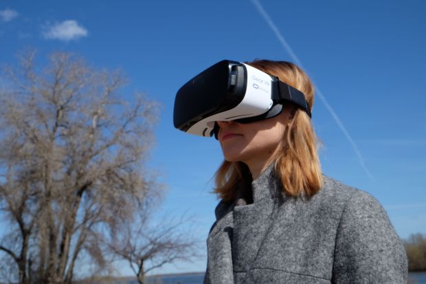 Редакция тестирует: очки виртуальной реальности Samsung Gear VR-320x180
