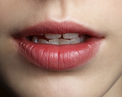 10 порад, як доглядати за губами-430x480