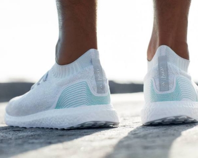 Adidas начнет выпуск кроссовок из океанического мусора-430x480