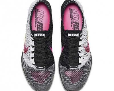 Nike випустять кросівки на підтримку ЛГБТ-спільноти-430x480