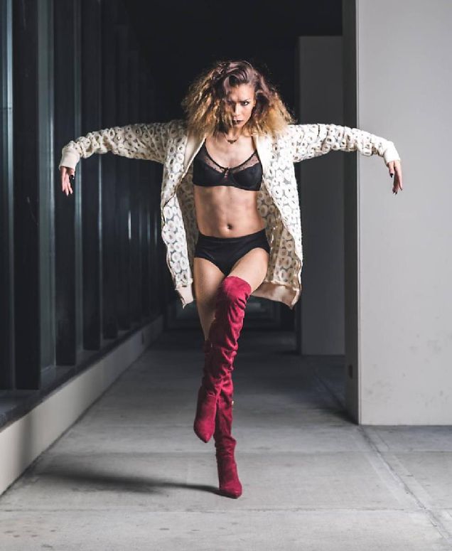Танцюрист-трансгендер знявся в ролику Nike-320x180