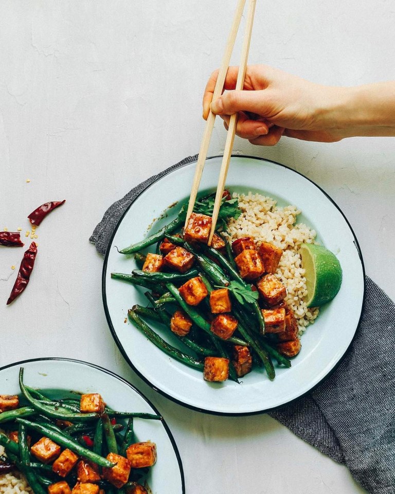 Вкусная пятерка: food-блогеры, за которыми стоит следить в Instagram-320x180