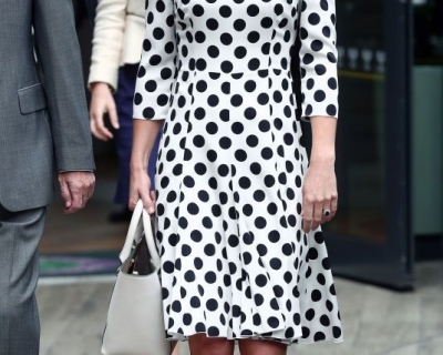 Кейт Миддлтон надела платье от Dolce & Gabbana-430x480