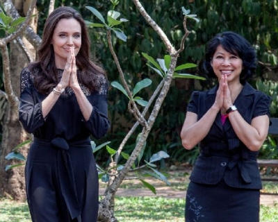 Видео дня: трейлер фильма Анджелины Джоли про геноцид в Камбодже-430x480