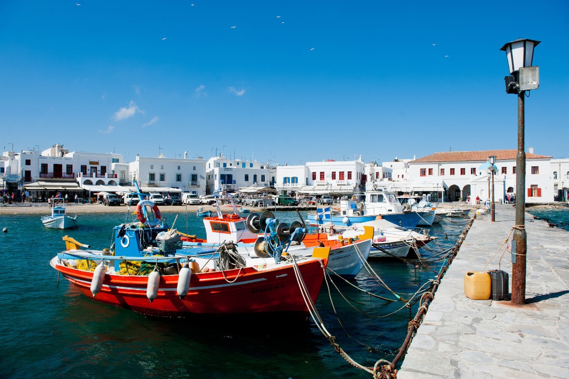 Грецький острів Міконос: Де зупинитися, що робити, які відвідати ресторани-320x180