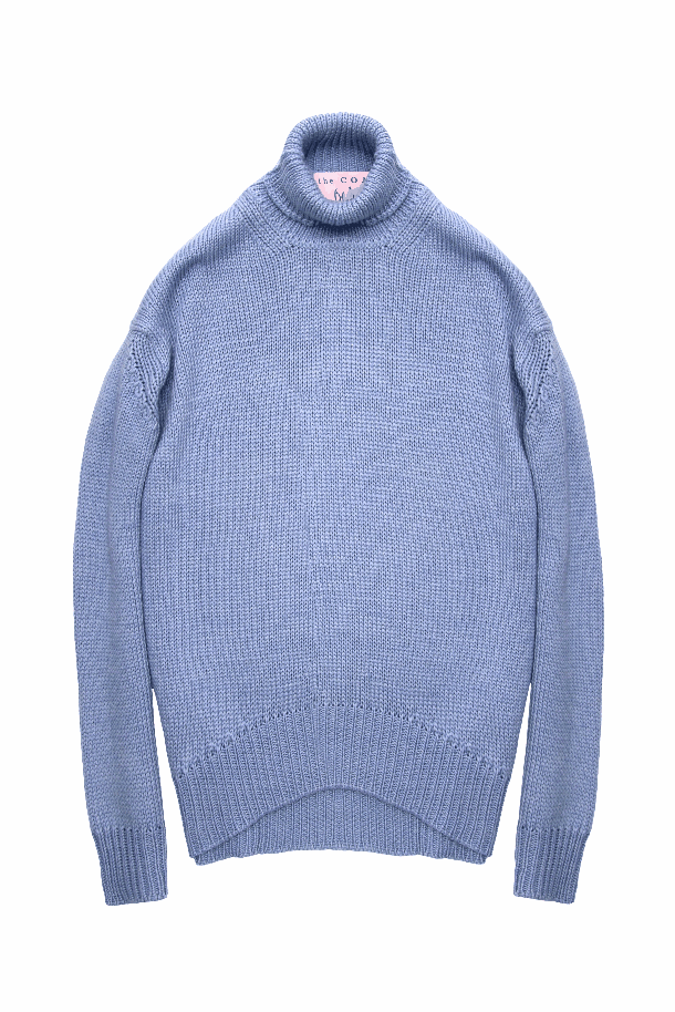 Вещь дня: Уютный свитер the Coat x Blushhh!-320x180