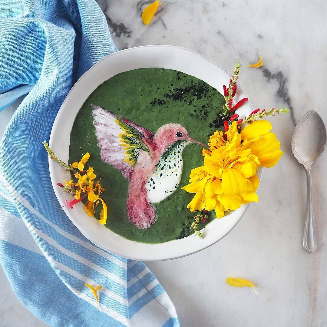 Instagram дня: Художниця малює картини із смузі на сніданок-320x180