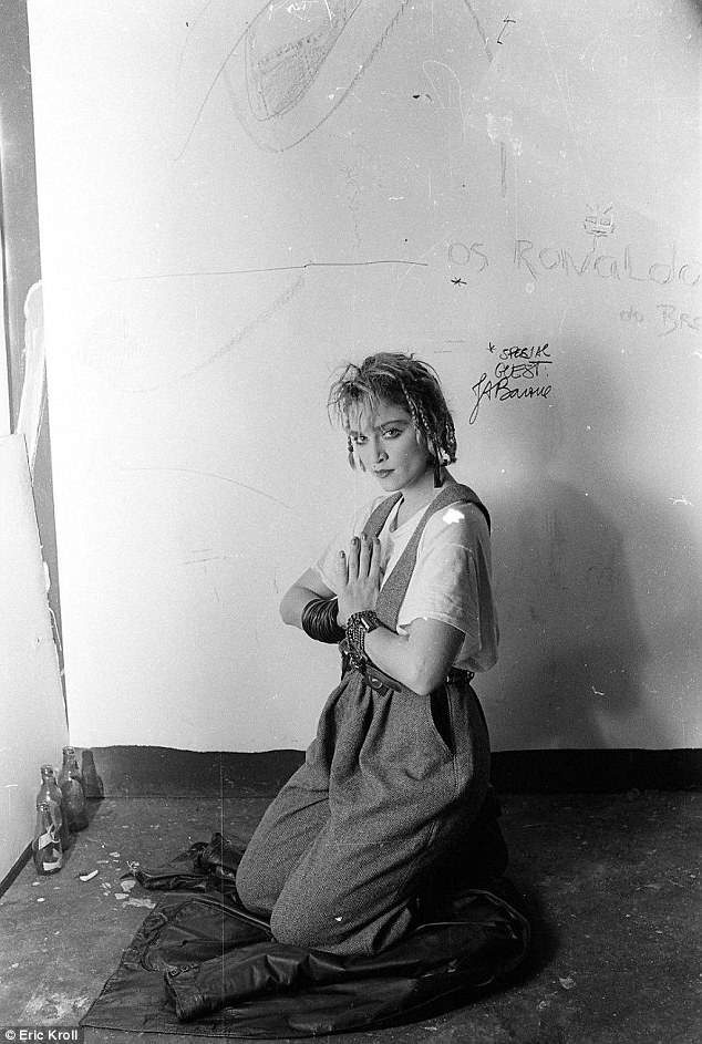 Далекий 1983: В Сети появились редкие фото Мадонны-Фото 6