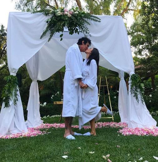 Экс-супруг Памелы Андерсон женился на звезде Instagram-Фото 2