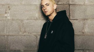 Видео дня: клип Eminem на песню из нового альбома-320x180