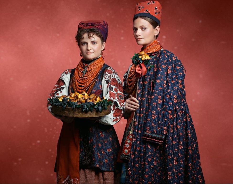 Українські зірки знялися у календарі “Щирі. Свята”-Фото 8