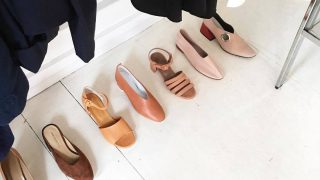 Обувной гардероб минималиста: 6 пар, без которых никуда-320x180