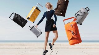 Карлі Клос стала обличчям нової рекламної кампанії Louis Vuitton-320x180