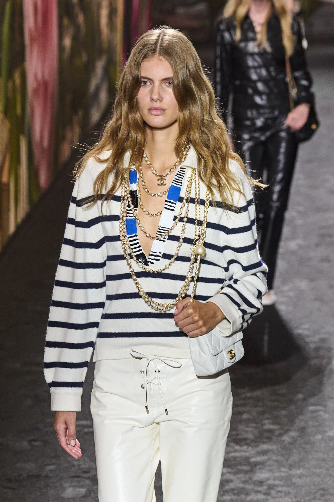 світшот в смужку