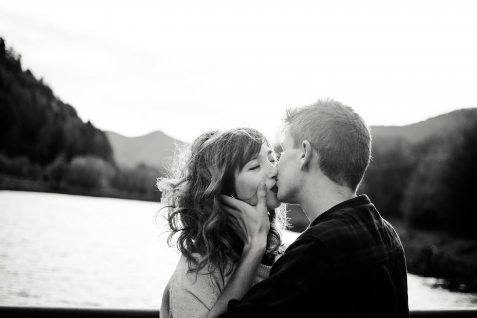 30 маловідомих фактів про поцілунок.