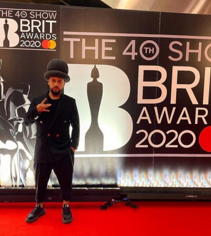 MONATIK стал приглашенным гостем мировой премии «BRIT Awards 2020»-430x480