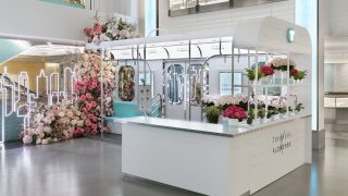 Tiffany & Co. будут продавать цветы в честь Дня святого Валентина-320x180