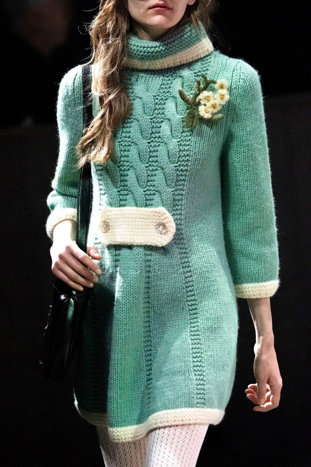 Нитки долі: Наймодніша сукня зими 2020/21 - актуальні фасони "плетеного" образу-Фото 6