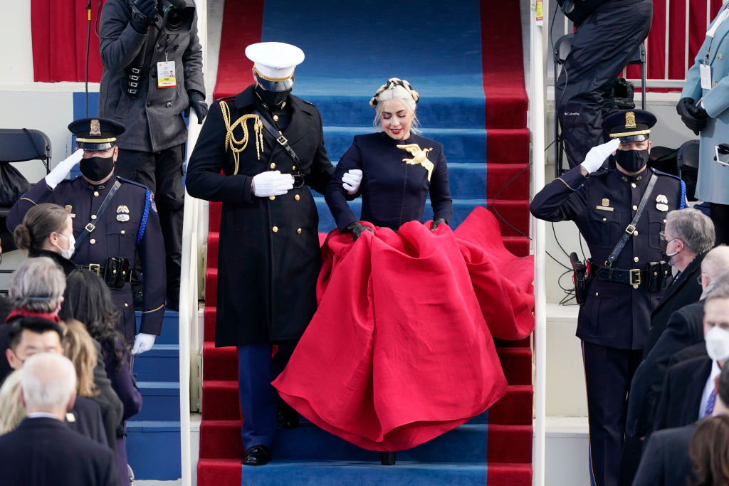«Красная дорожка” инаугурации: Лучшие образы первого дня президентства Джо Байдена -Фото 4