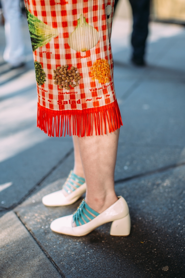 Найкращі: Неординарні образи гостей Тижня моди в Нью-Йорку-Фото 6