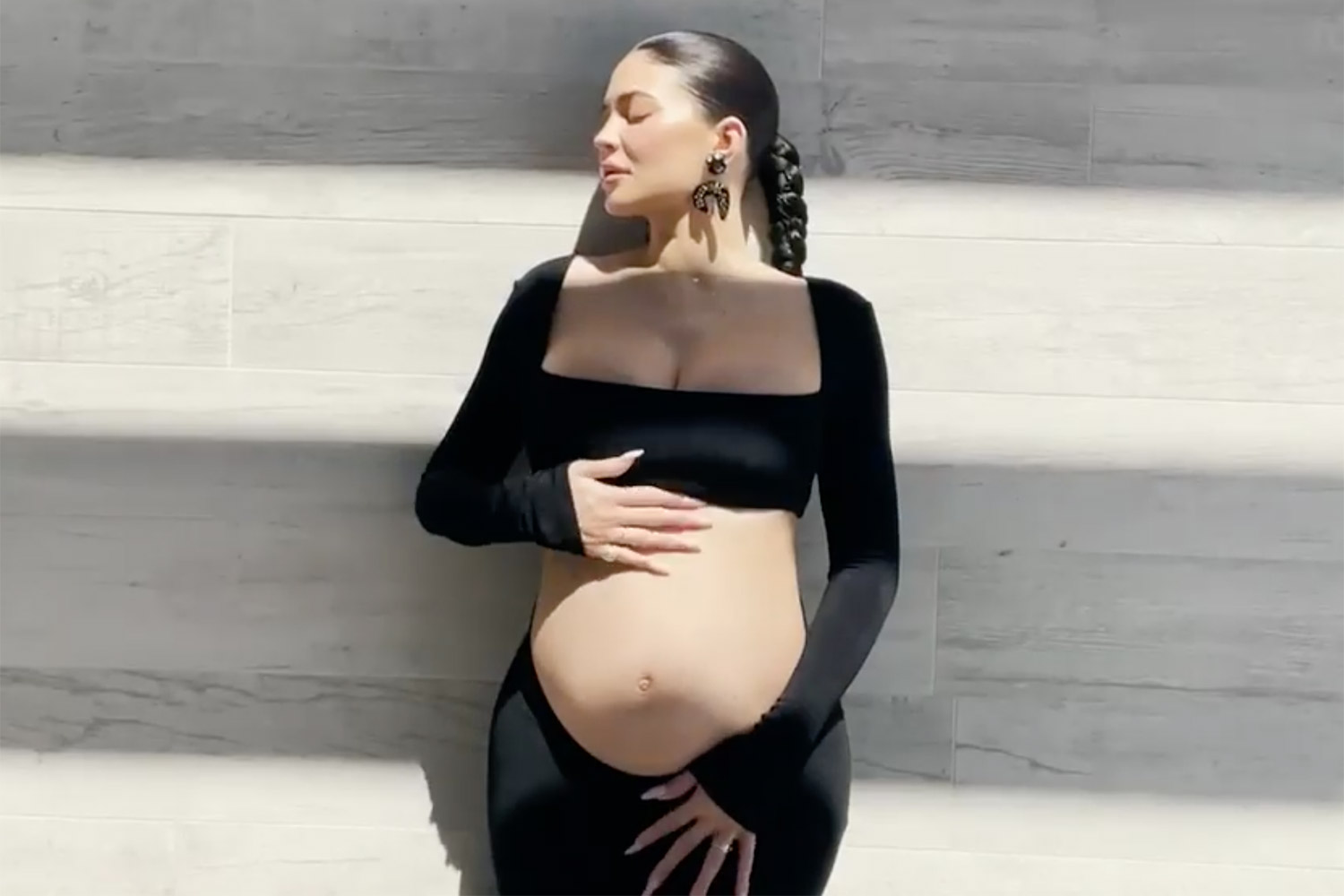 Кайли Дженнер официально подтвердила новости о своей беременности -Фото 1
