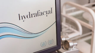 Редакция тестирует: Инновационная бьюти-процедура HydraFacial®, о которой все говорят-320x180