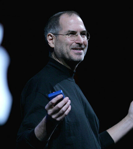 Apple вшанував пам'ять Стіва Джобса в 10-ті роковини його смерті короткометражним фільмом -430x480