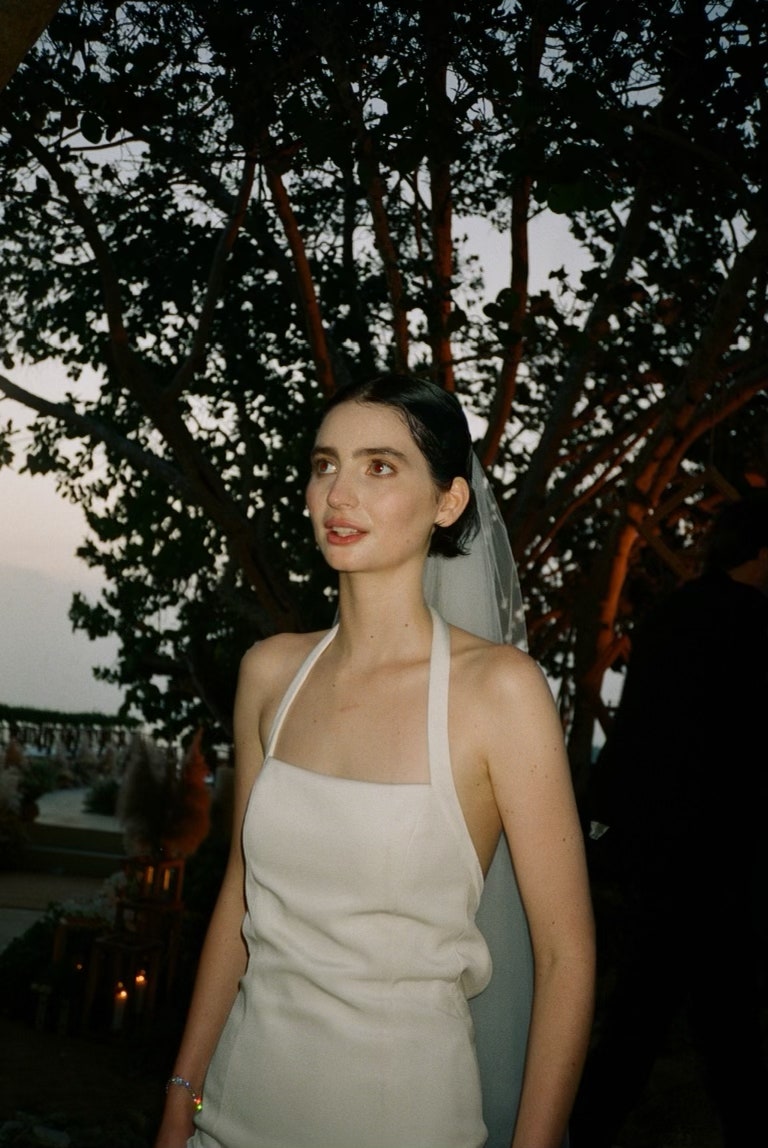 Дочка Пола Уокера вийшла заміж у сукні Givenchy за актора Луї Тонтона-Аллана-Фото 3