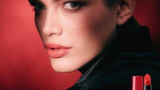 Трансгендерна модель Валентина Сампайо стала амбасадором Armani Beauty-320x180