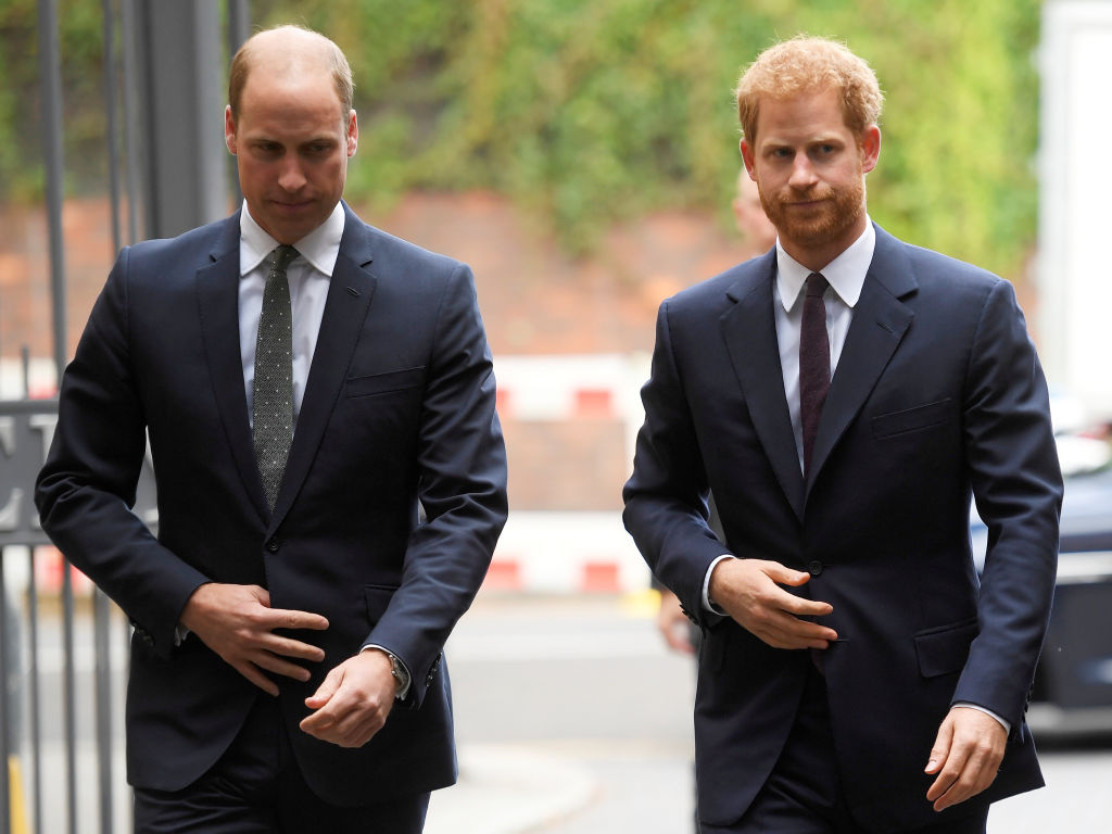 Не за статутом: Королівська родина звинуватила BBC у спотворенні фактів у новому фільмі про принца Гаррі та Вільям-Фото 1