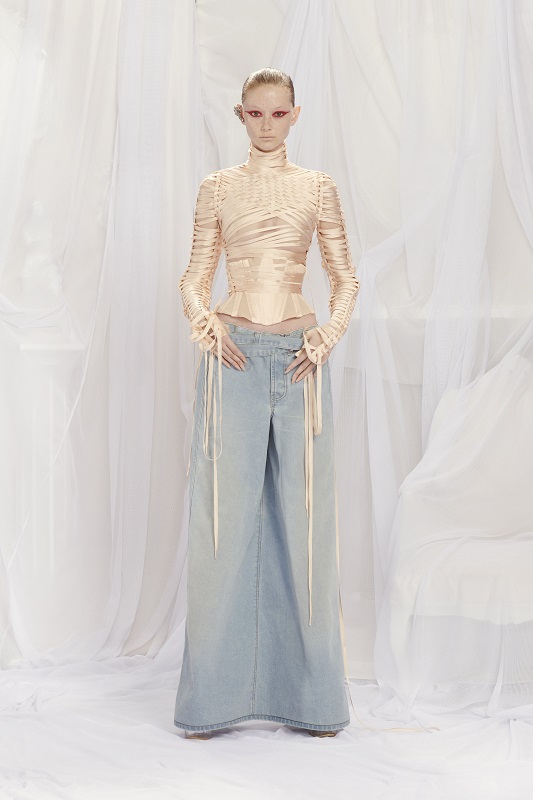Работа с архивами: Коллекция Jean Paul Gaultier Haute Couture весна-лето 2022-Фото 6