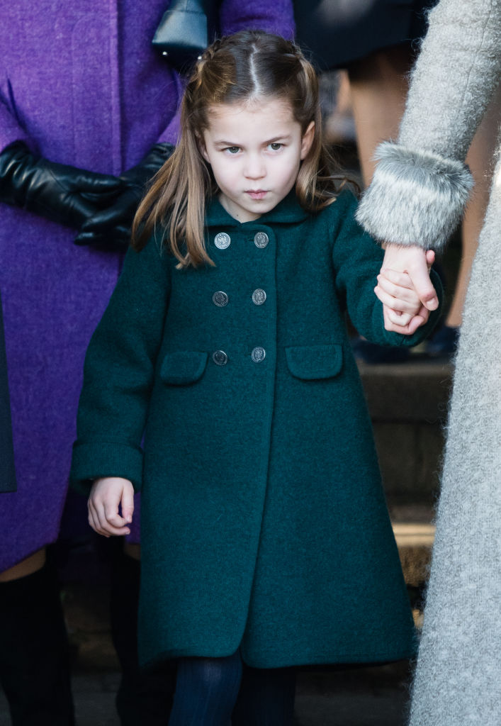 Королевская жизнь: Почему в школе принцессе Шарлотте не разрешено заводить лучших друзей -Фото 2