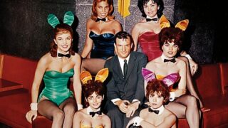 Темная сторона особняка Хью Хефнера: модели Playboy об их сложной жизни в роли “зайчиков”-320x180