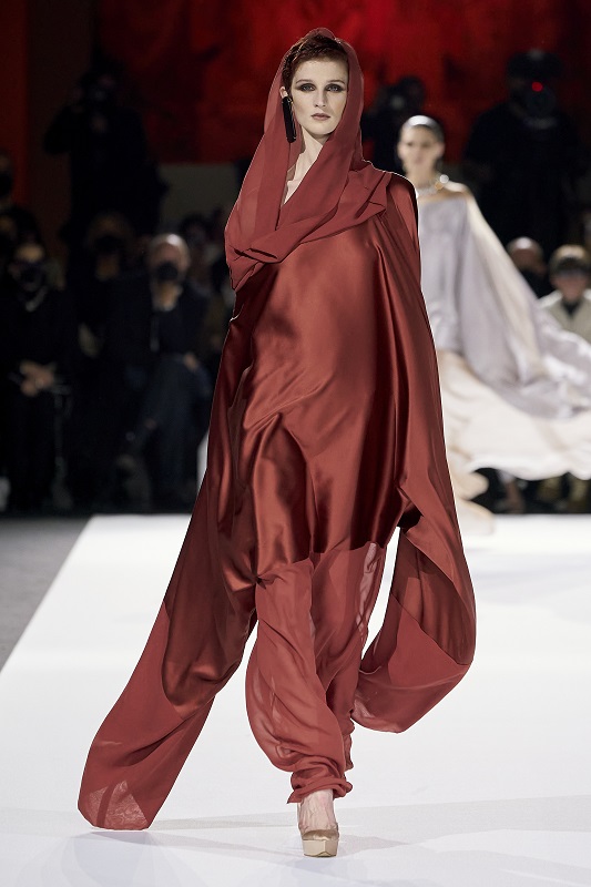 Свободная женщина: Коллекция Stephane Rolland Haute Couture весна-лето 2022-Фото 5