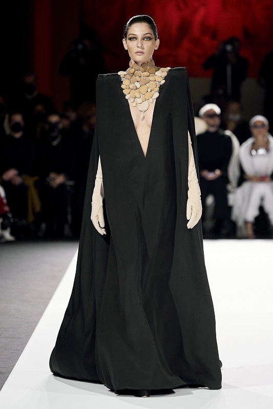 Свободная женщина: Коллекция Stephane Rolland Haute Couture весна-лето 2022-Фото 12
