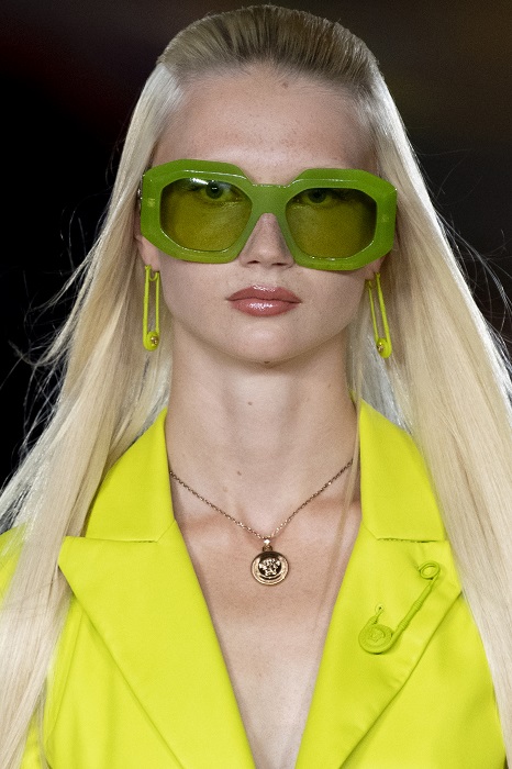 Свет моих очей: Солнцезащитные очки, которые будут в тренде весной и летом 2022 -Фото 3