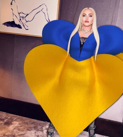 Мадона, Джаред Літо, Адель: у жовто-блакитних цибулях на платорфмі DRESSX-430x480