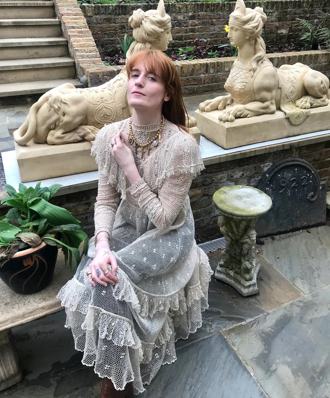 Британський гурт Florence + The Machine представив новий кліп, знятий у Києві-Фото 1