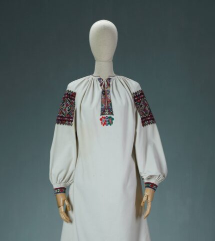 Музей Івана Гончара надавши безкоштовний доступ до схем старовинних традиційних вишивок-430x480