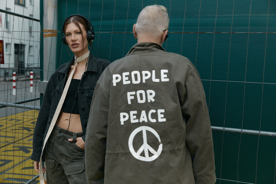 PEOPLE FOR PEACE: нова колекція AISENBERG-Фото 2