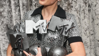 MTV EMA 2022: список переможців-320x180