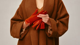 Короткі оверсайз пальто із брюками кльош, затишні кардигани у поєднанні з корсетам в новій зимовій колекції J’amemme-320x180