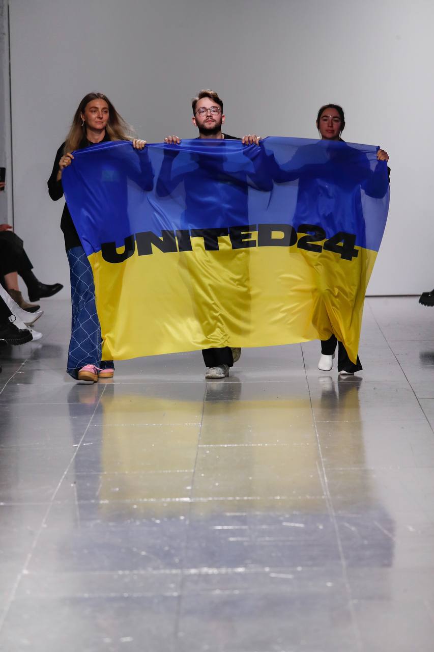 Українські бренди KSENIASCHNAIDER, PASKAL та FROLOV представили свої колекції на London Fashion Week-Фото 1