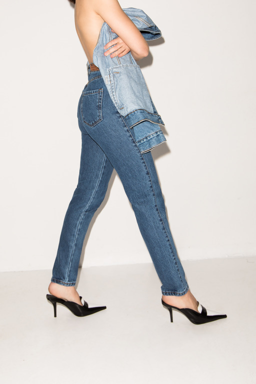 Карго, широкі, прямі, moms — моделі джинсів у новій колекції AISENBERG-Фото 6