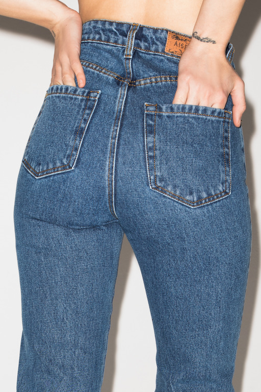 Карго, широкі, прямі, moms — моделі джинсів у новій колекції AISENBERG-Фото 10