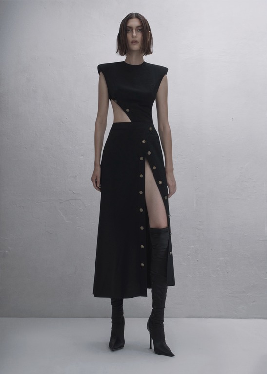 Культові жакети GUDU, сукні зі сміливими вирізами у новій колекції бренду-Фото 6