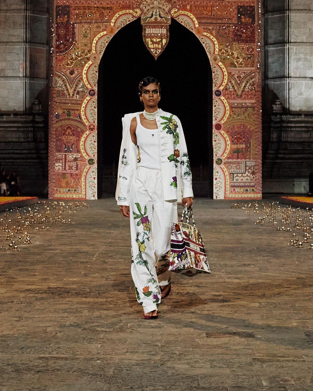 Брама до Індії: як пройшов показ Dior у Мумбаї-Фото 14